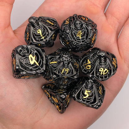 Black Gold Skull Macabre Dice