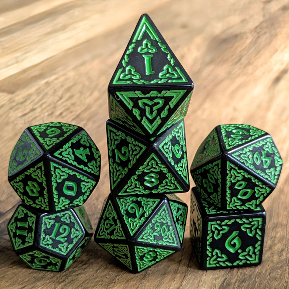 Green Celtic Knot Dice Set