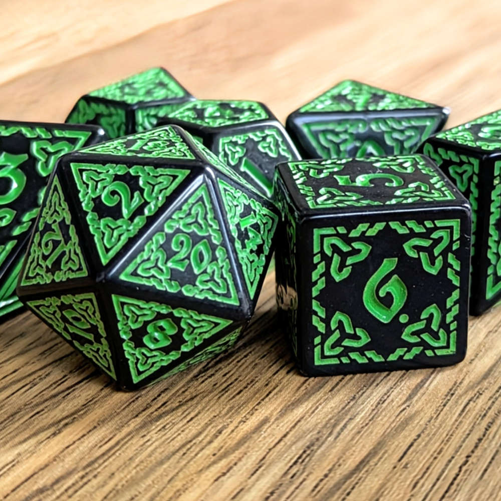 Green Celtic Knot Dice Set